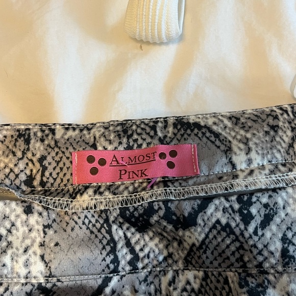 Almost Pink Snake Print Mini Skirt - Picture 4 of 4